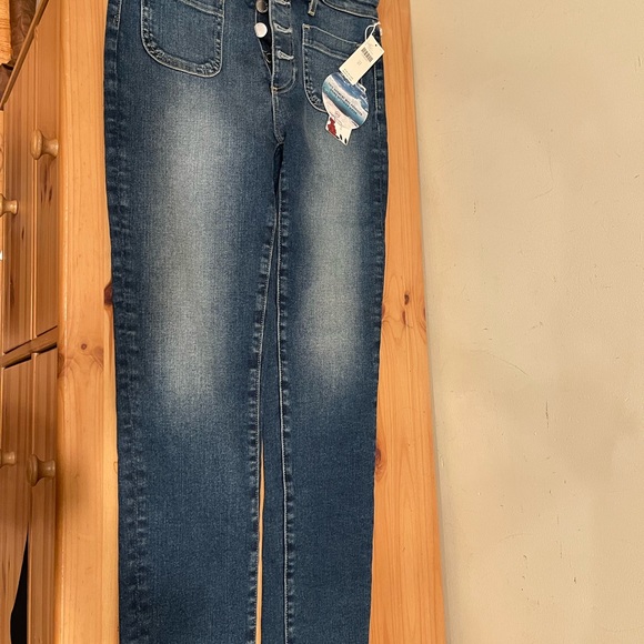 Anthropologie Denim - NWT AG Jeans Anthro Vintage Stevie Ankle Button Up S27